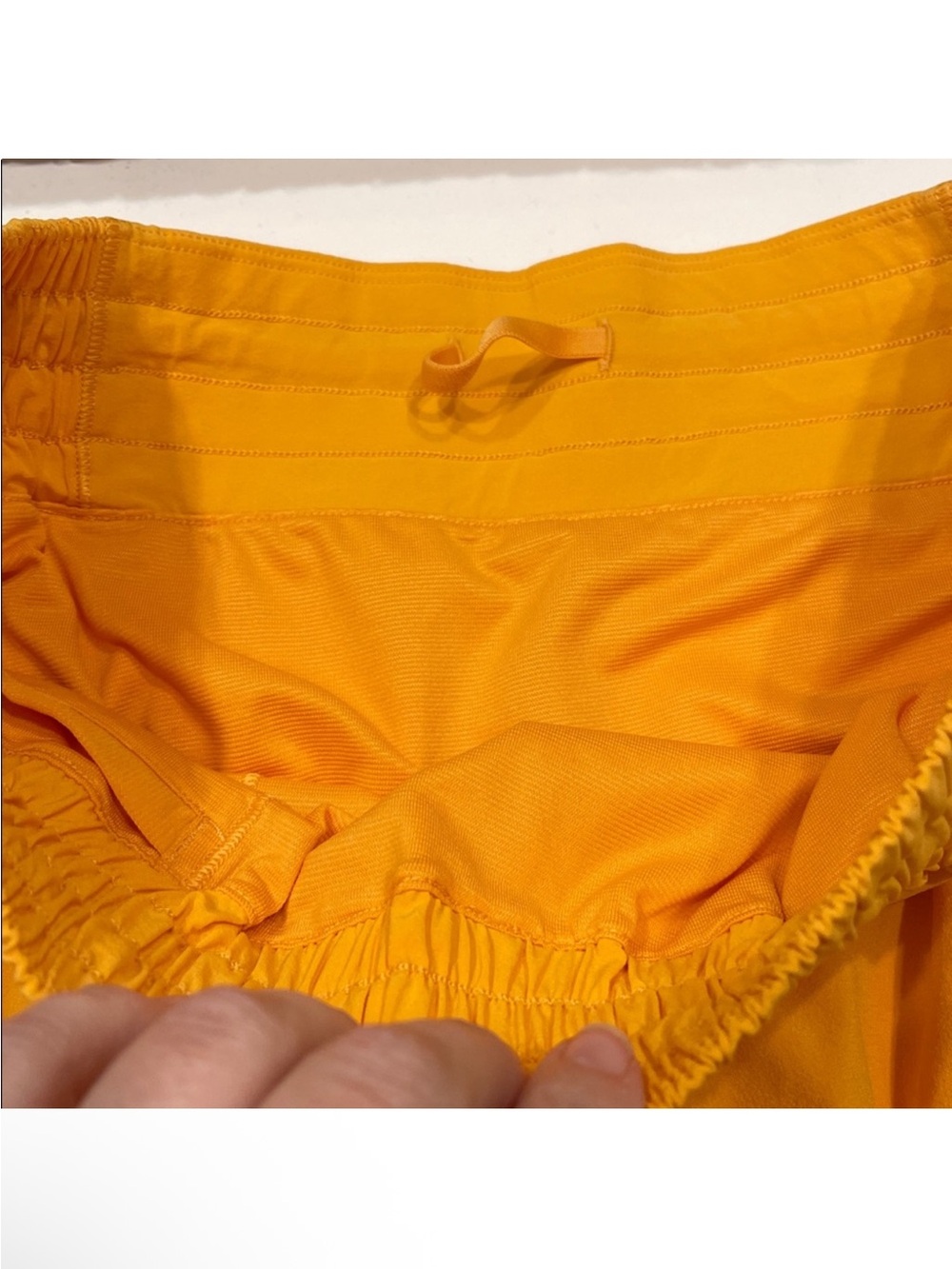 Lululemon Hotty Hot High Rise Shorts 2.5” Mango Dream Sz 8 - Picture 9 of 11